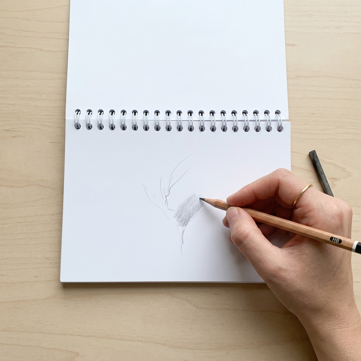 Mandiora Artist Sketchbook – 17 × 12 cm –Landscape– 140 GSM (Drawing)